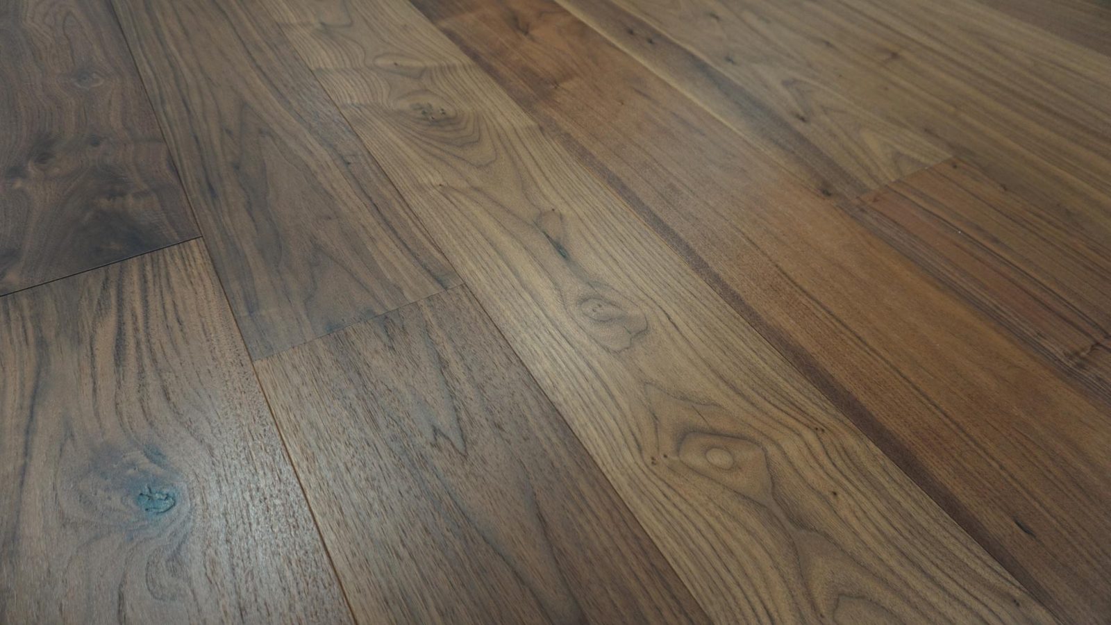 Bergamo Walnut Seta, photo 2 of 2