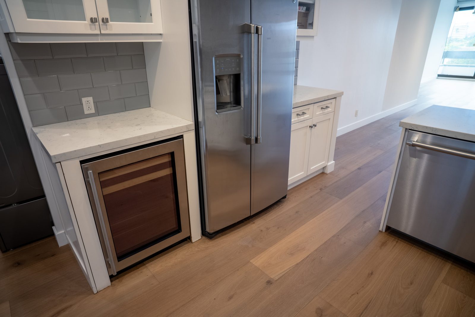 Garrison Beverly Hills European Oak Carmelita, photo 3 of 3