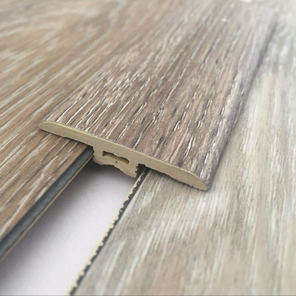 Lago T-Molding