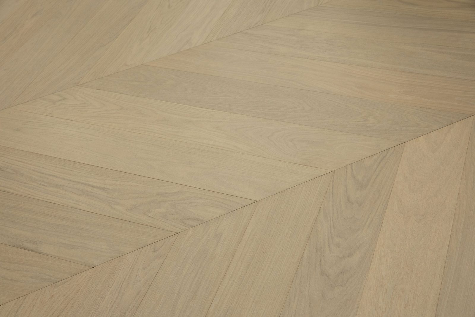 Bergamo Oak Turin Chevron, photo 2 of 2
